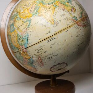 GLOBEMASTER 1991 Tan Globe With Topography, Diameter 12"